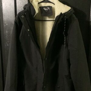 Modful Black Garment